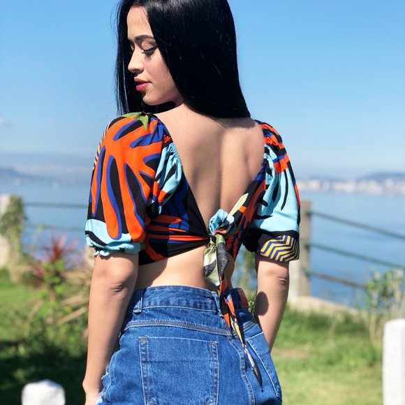 WOMEN’S TIE-BACK PRINCESS SEAMS PUFF SLEEVE TOP - Picture 2 of 3